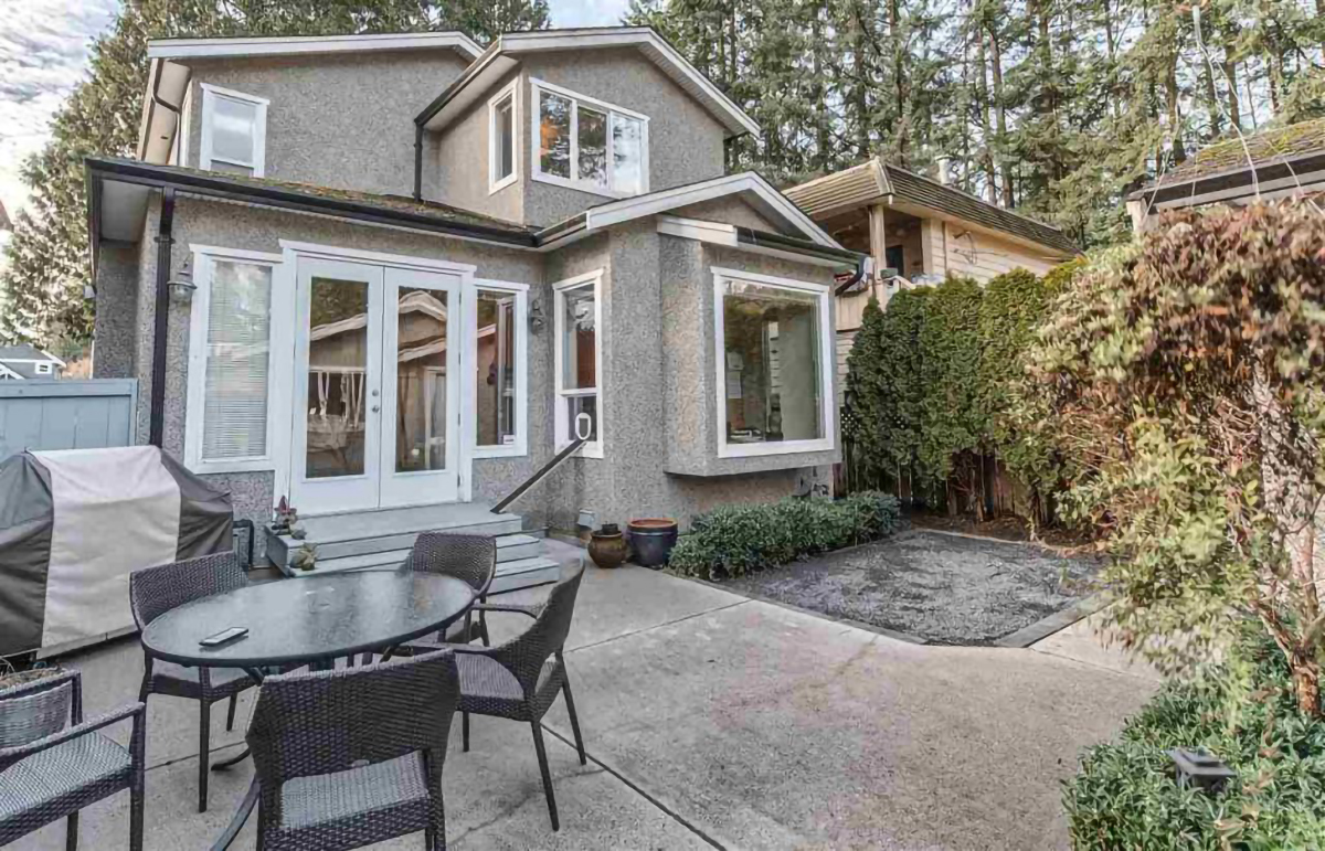 2408 GEORGE Street North Vancouver 5