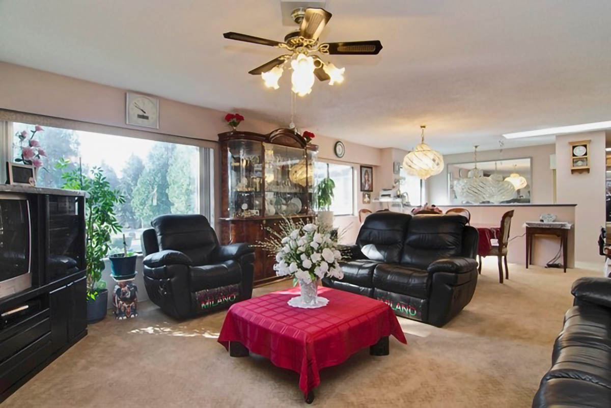 438 E BRAEMAR Road North Vancouver 11