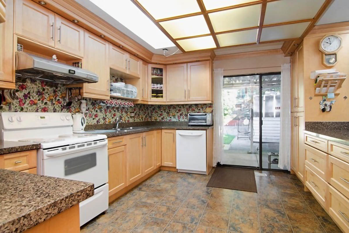 438 E BRAEMAR Road North Vancouver 14