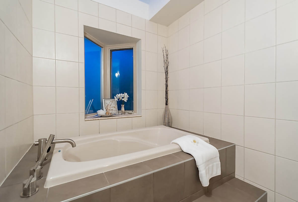 26 3750 EDGEMONT Boulevard North Vancouver 19