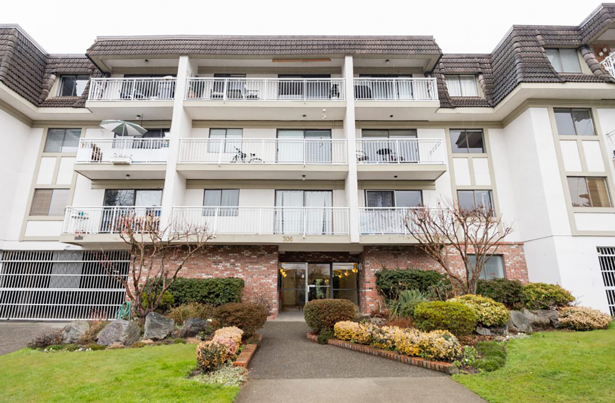 305 - 306 W 1st St, North Vancouver 5