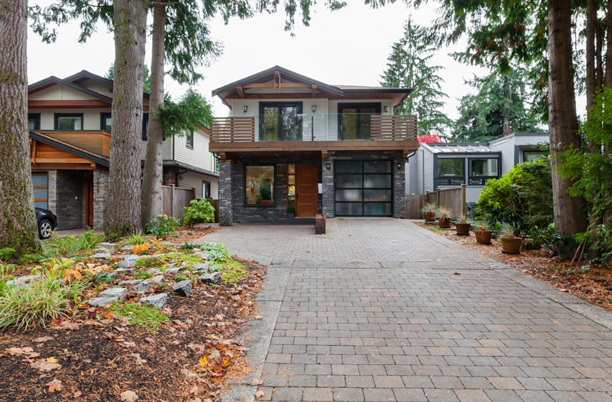 1079 Canyon Blvd, North Vancouver