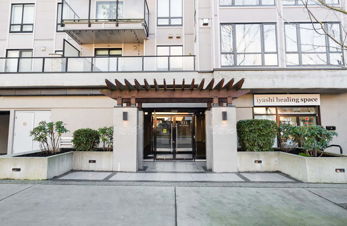 302 - 935 W 16th Street, Hamilton, North Vancouver 23