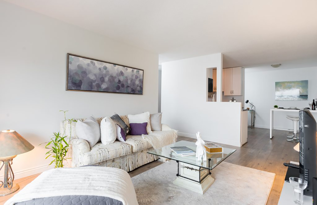 305 - 306 W 1st St, North Vancouver 12