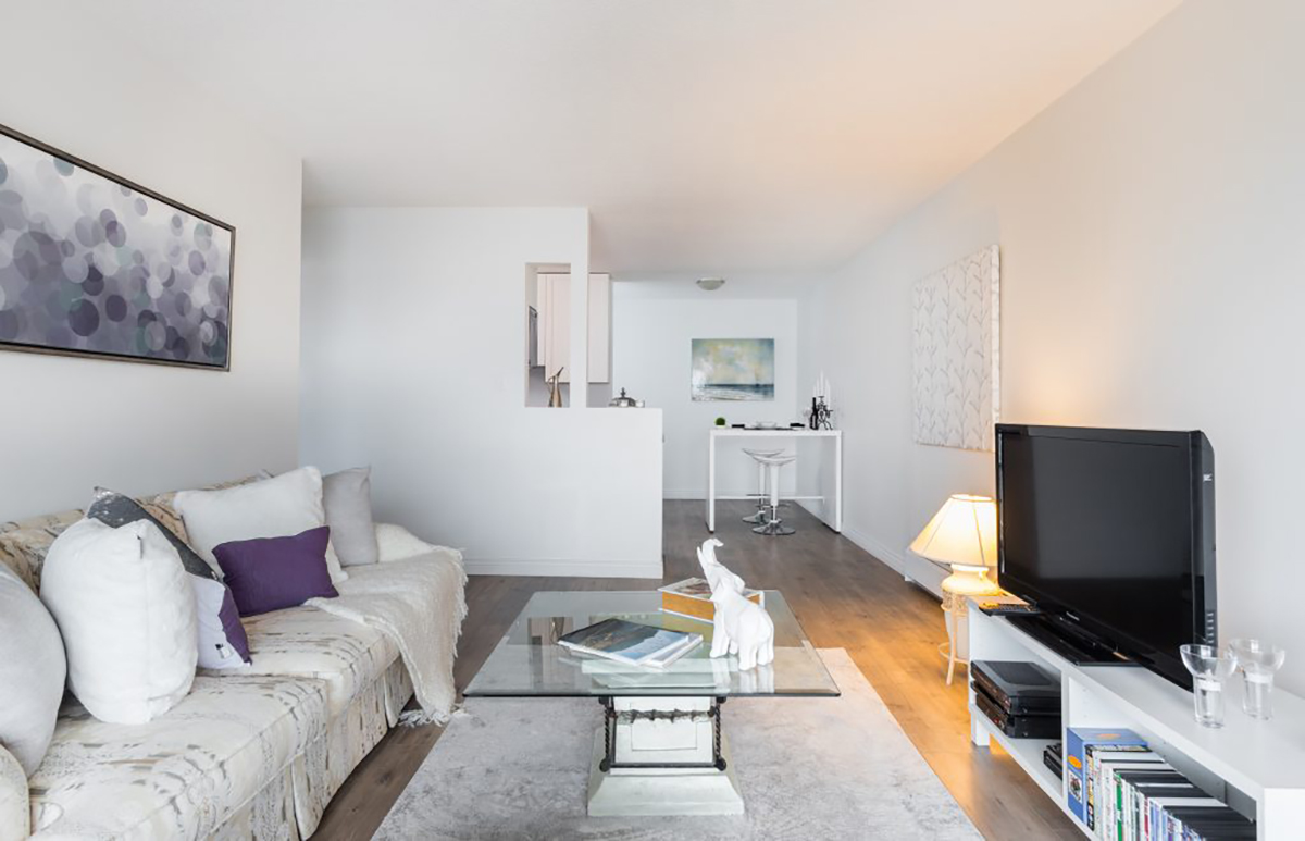 305 - 306 W 1st St, North Vancouver 13
