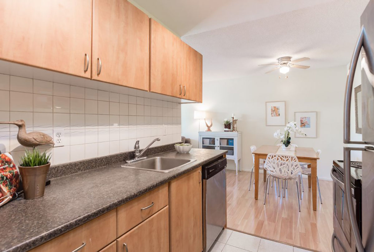 202-251 W 4th Street, North Vancouver 11