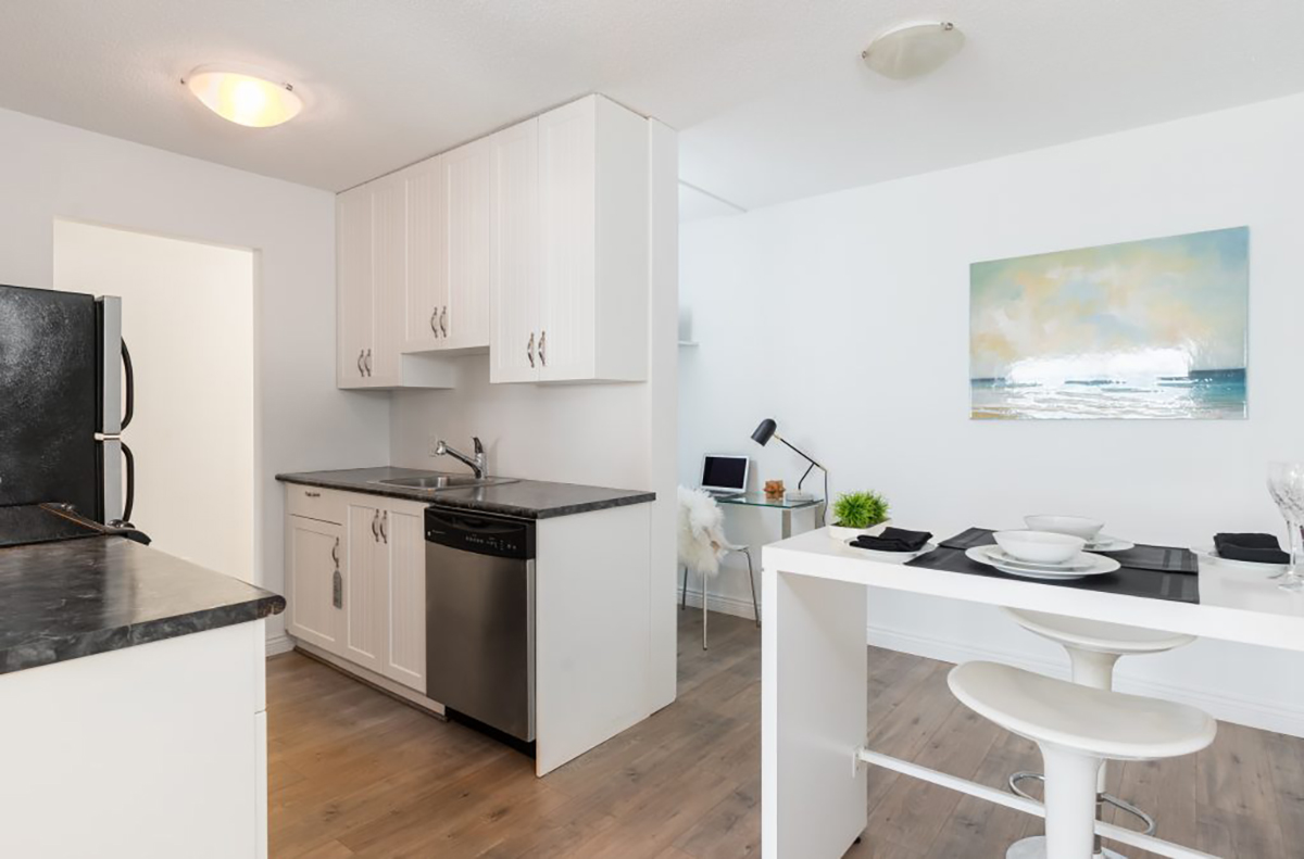 305 - 306 W 1st St, North Vancouver 17