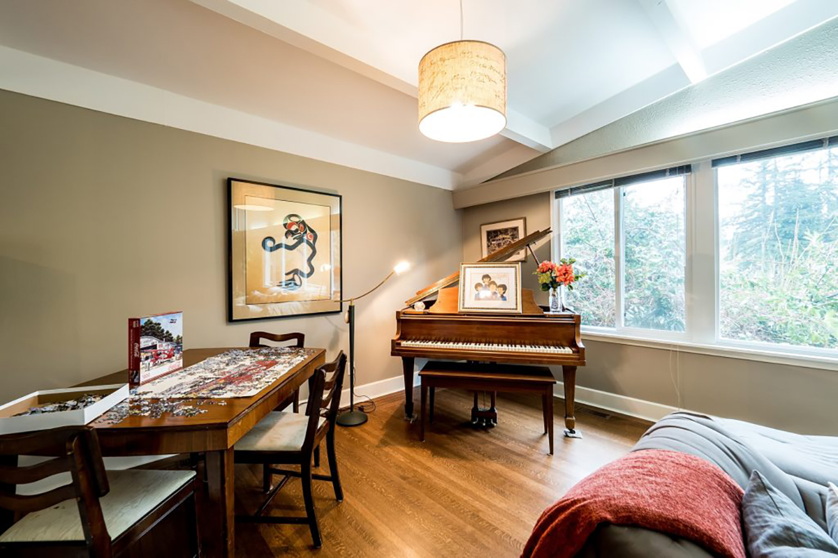 1401 Greenbriar Way, Edgemont, North Vancouver 3