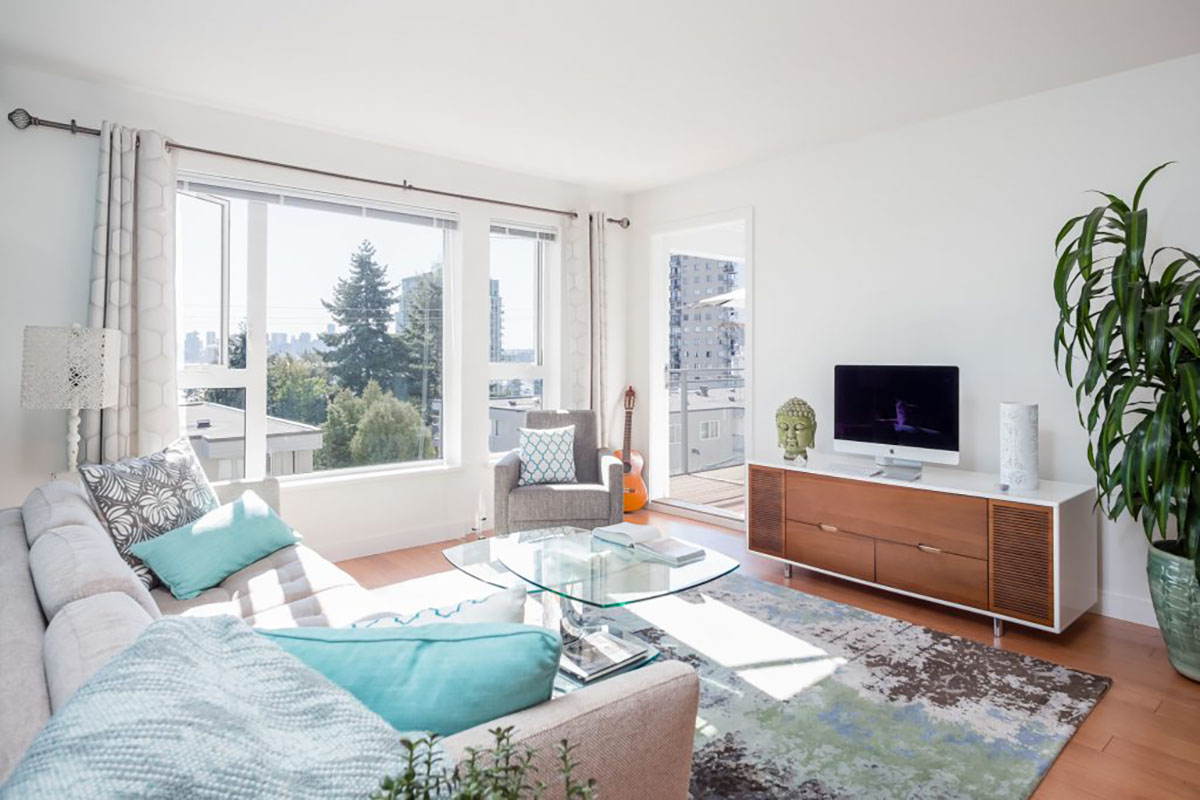 318-221 E 3rd Street, North Vancouver 3