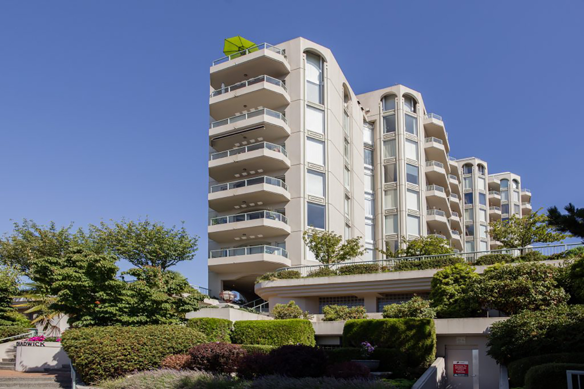 306 168 Chadwick Court, North Vancouver 4