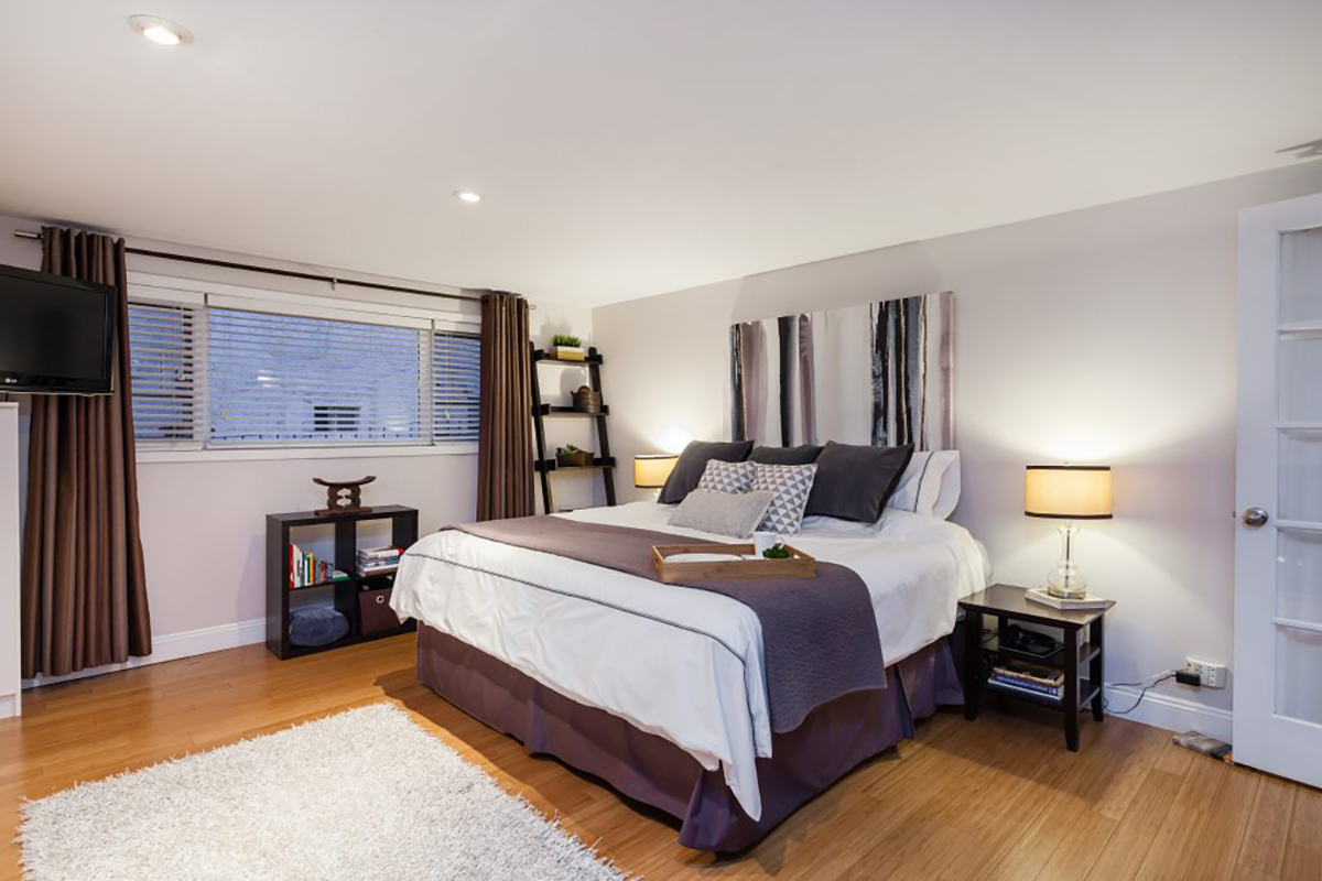 131 W St. James Road 20
