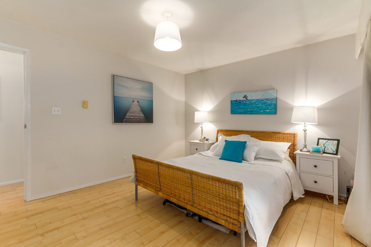 2062 Riverside Drive , North Vancouver, BC 20