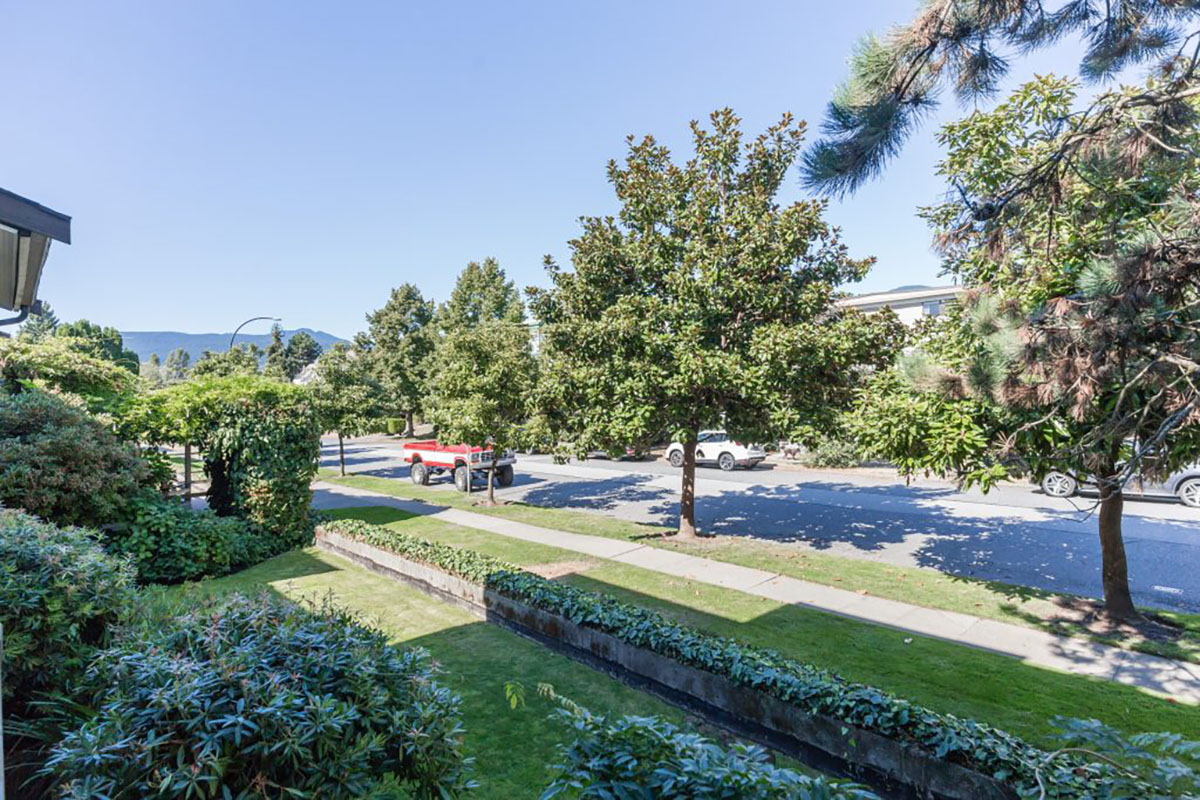202-251 W 4th Street, North Vancouver 17