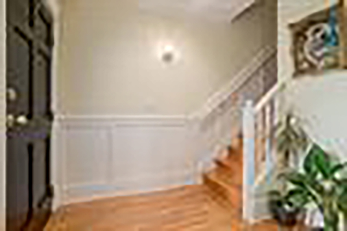 354 W Keith Road, Central Lonsdale, North Vancouver 12