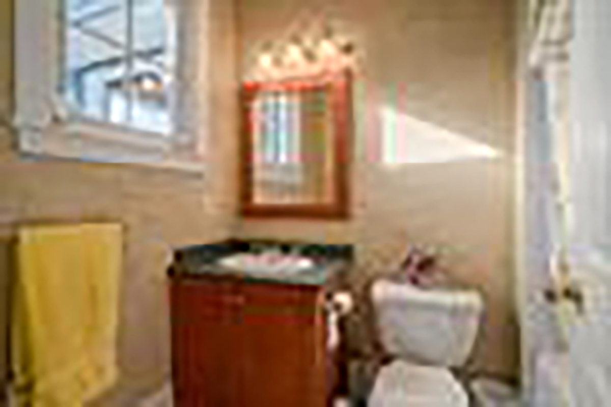 354 W Keith Road, Central Lonsdale, North Vancouver 16