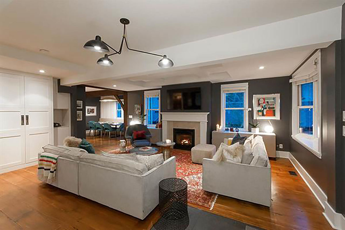 427 E 10th Street, Central Lonsdale, North Vancouver 2