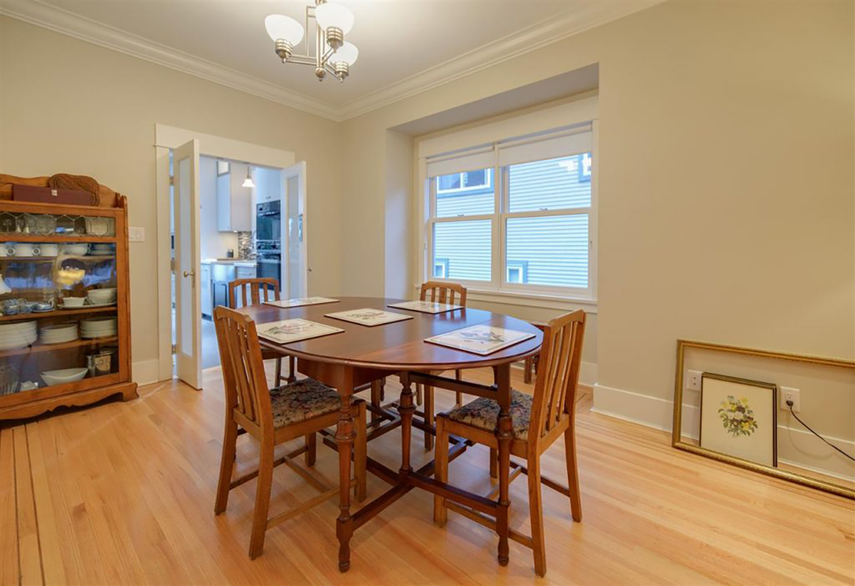 1299 Frederick Road, North Vancouver 3