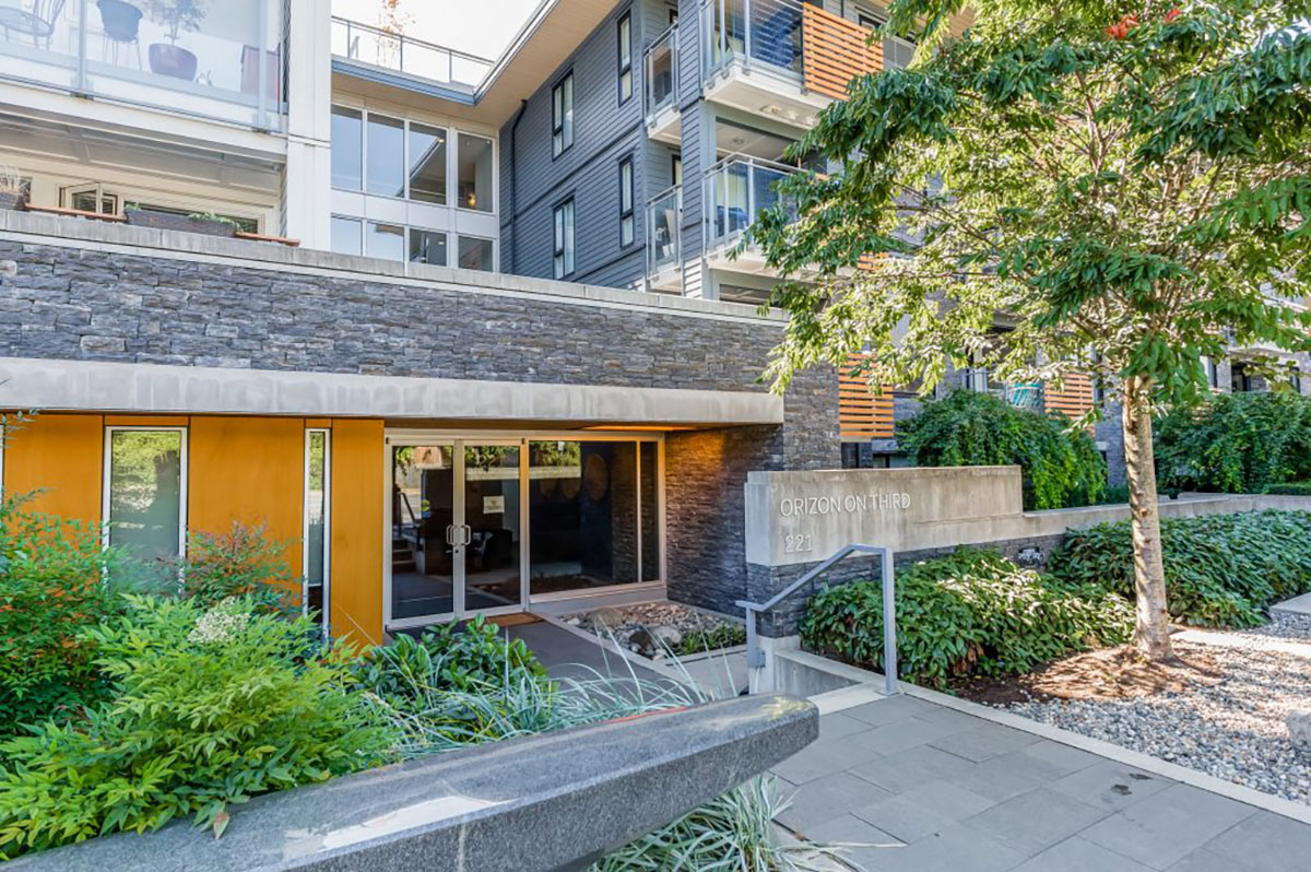 318-221 E 3rd Street, North Vancouver 2