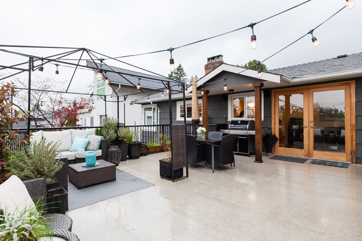 131 W St. James Road 31