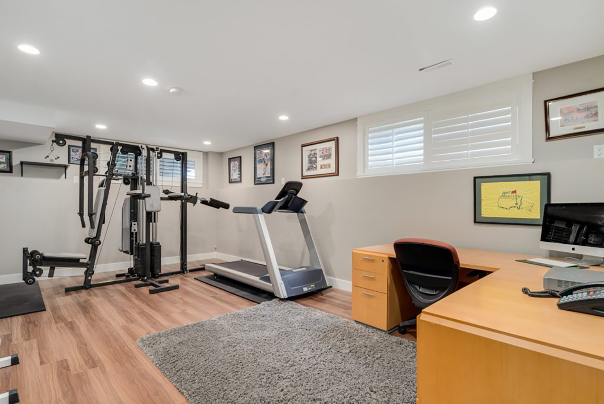 3331 Robinson Road, North Vancouver 22