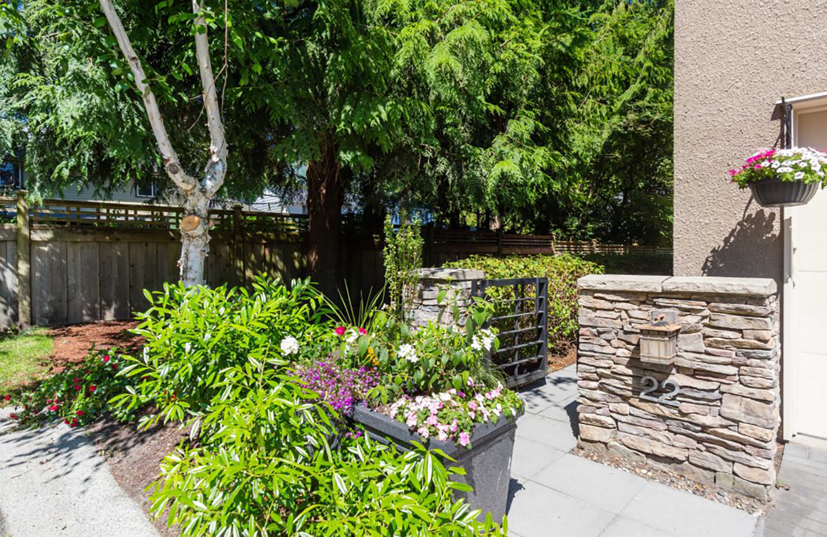 22-3750 EDGEMONT BLVD, NORTH VANCOUVER 24
