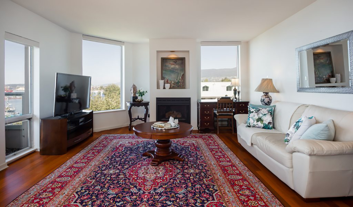 306 168 Chadwick Court, North Vancouver 6
