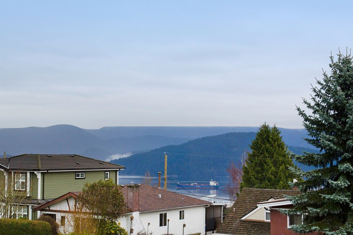 51 N SEA Avenue, Burnaby 9
