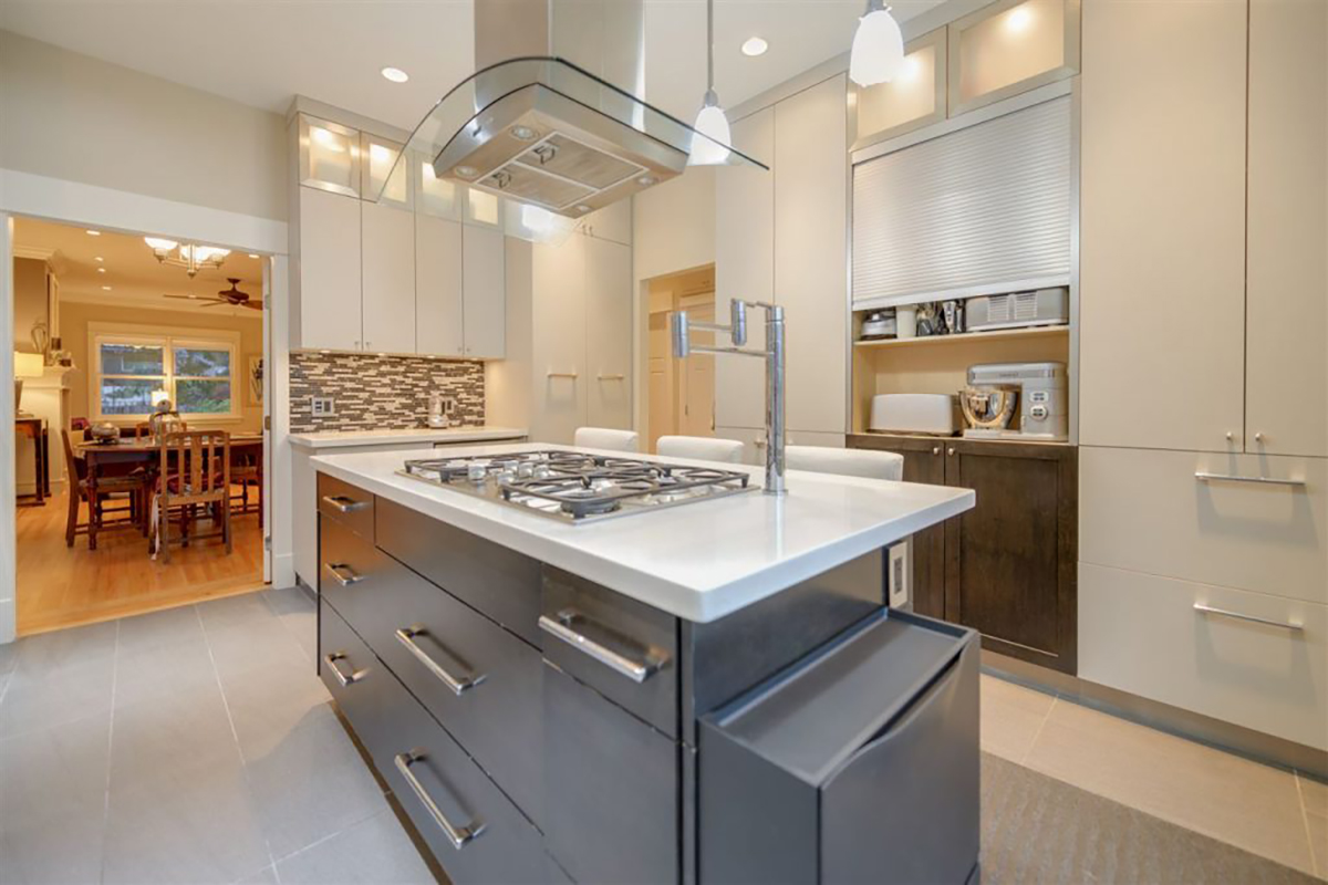 1299 Frederick Road, North Vancouver 8