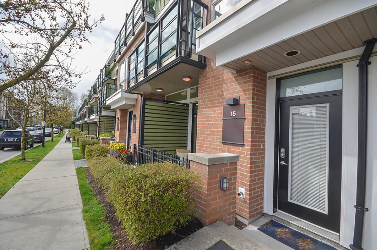 15 728 W 14th Street, North Vancouver 3