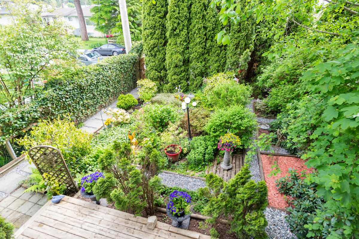 304 E 21st Street, North Vancouver 17