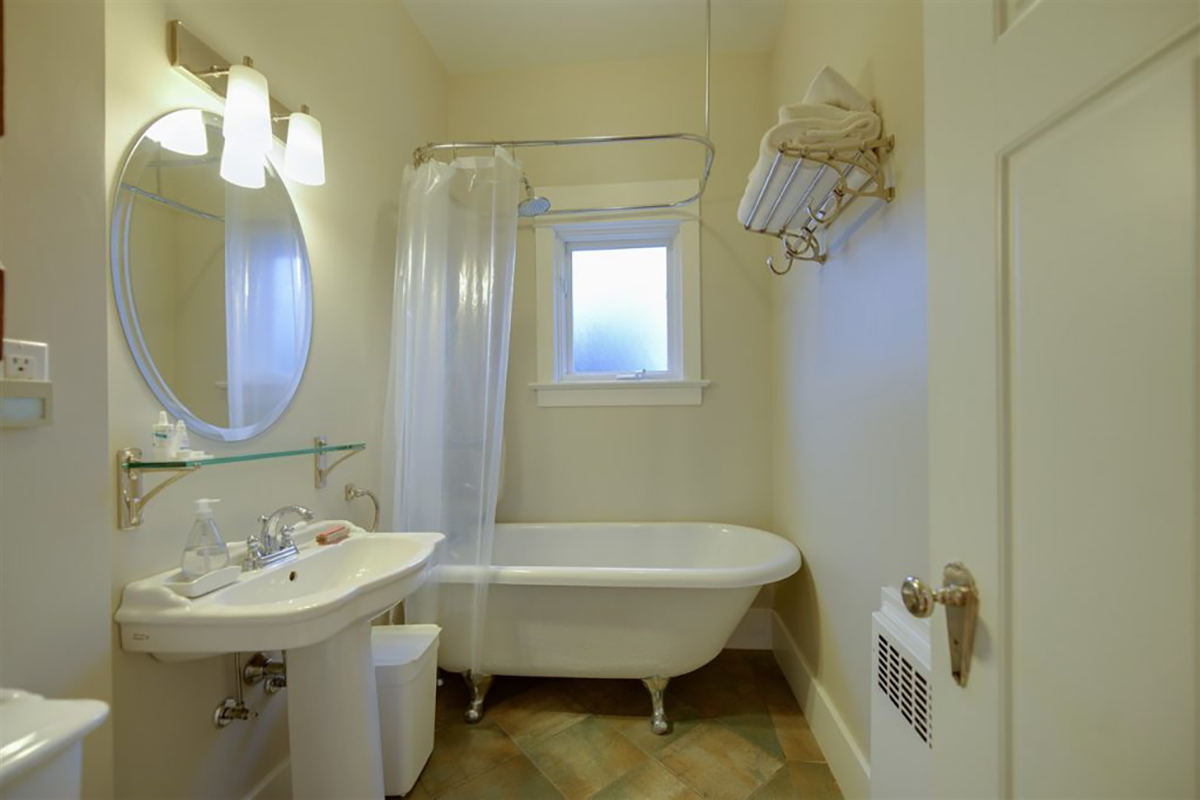 1299 Frederick Road, North Vancouver 15