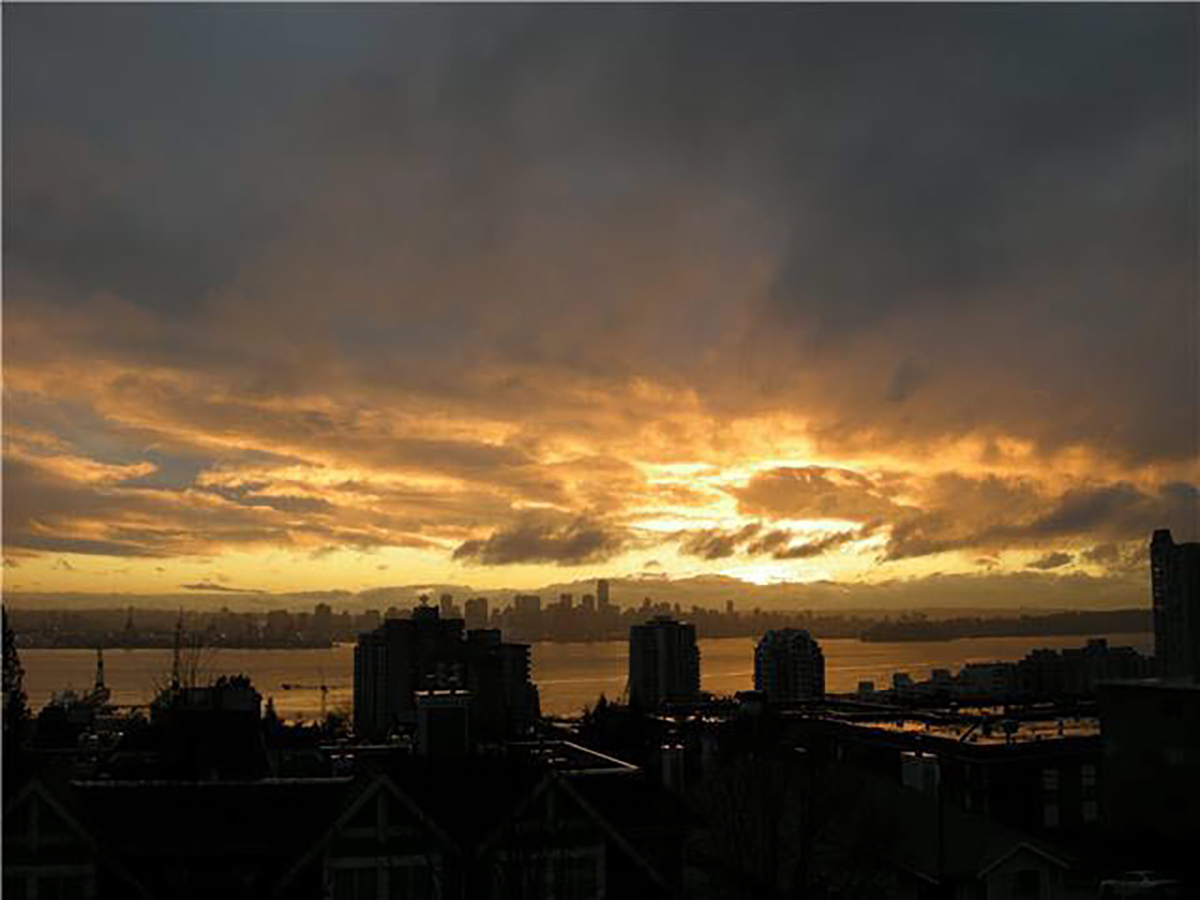 102 216 E 6TH Street, North Vancouver
