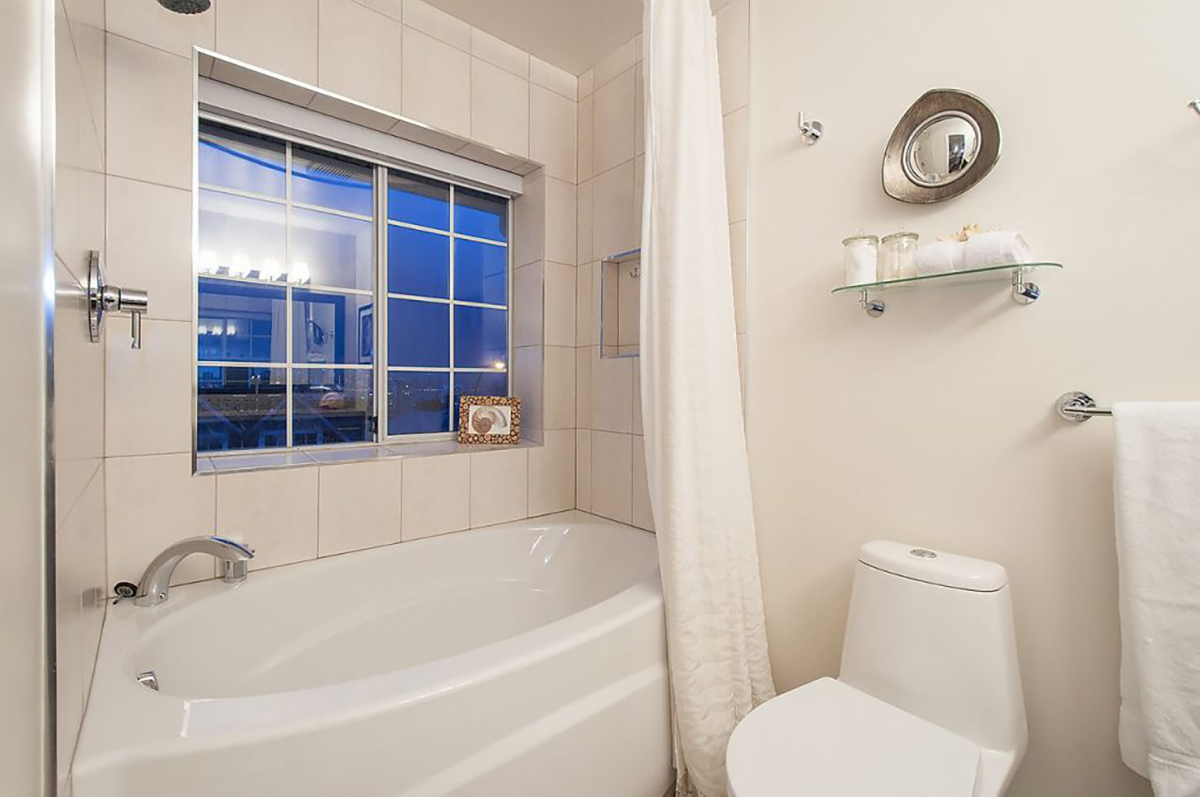 102 216 E 6TH Street, North Vancouver 14