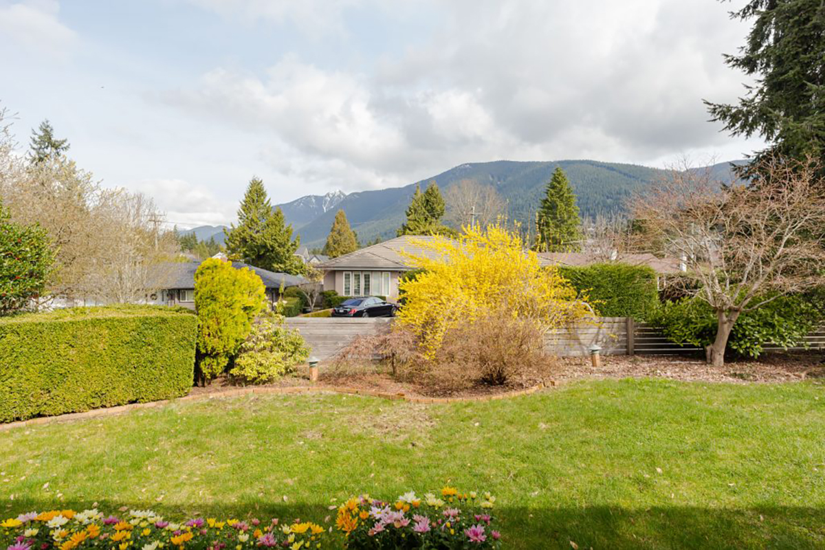 4031 Highland Boulevard, Forest Hills, North Vancouver 44