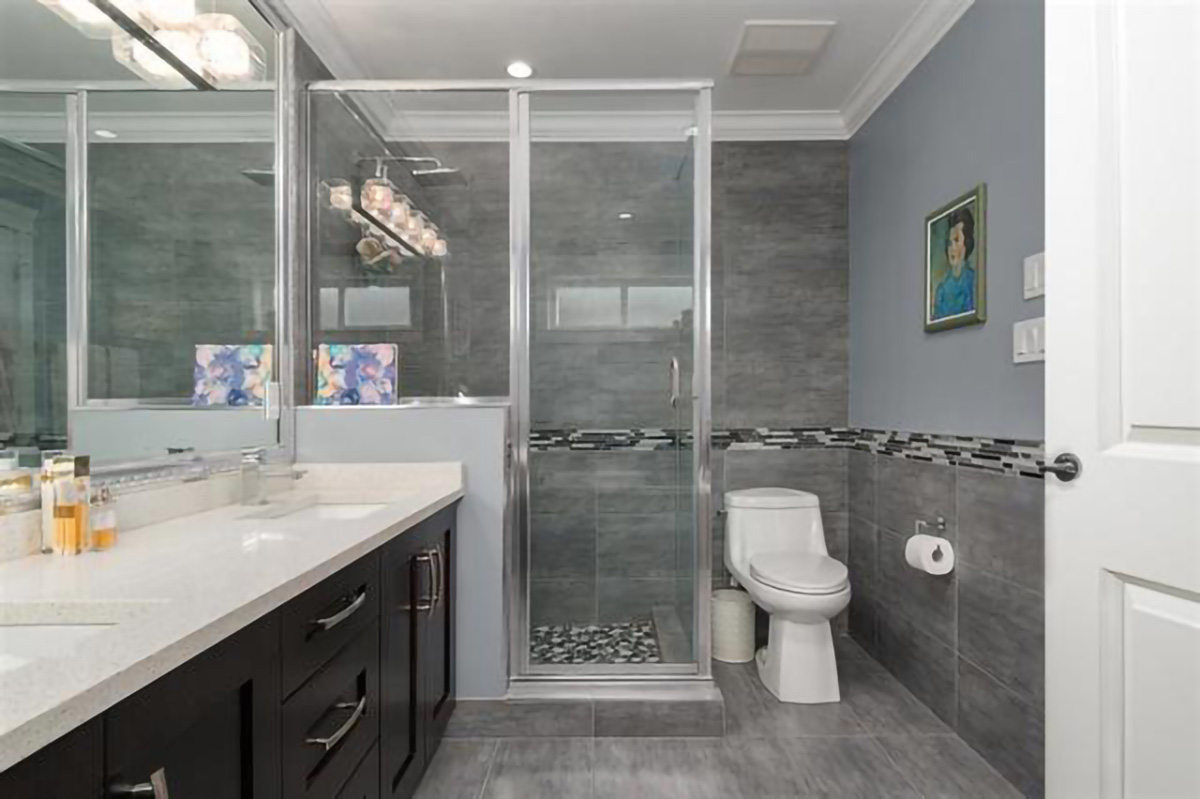 316 E 11th St, North Vancouver 9