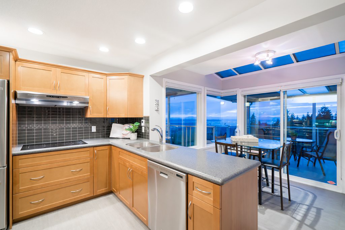 4275 St. Georges Ave, Upper Lonsdale, North Vancouver 39