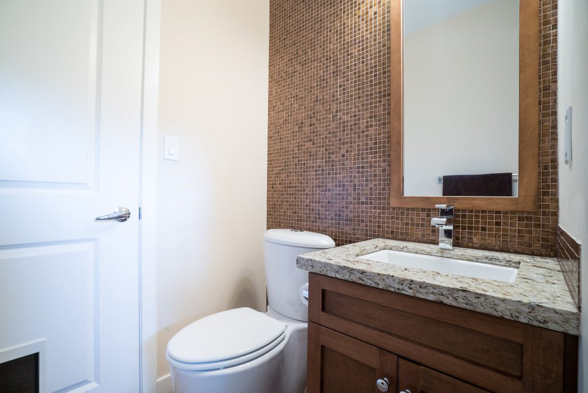 2081 E 2nd Ave, Vancouver 13