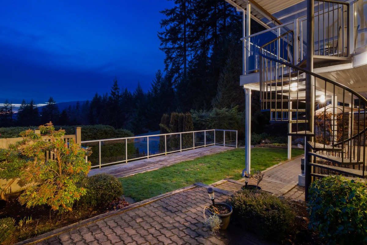 4275 St. Georges Ave, North Vancouver 4