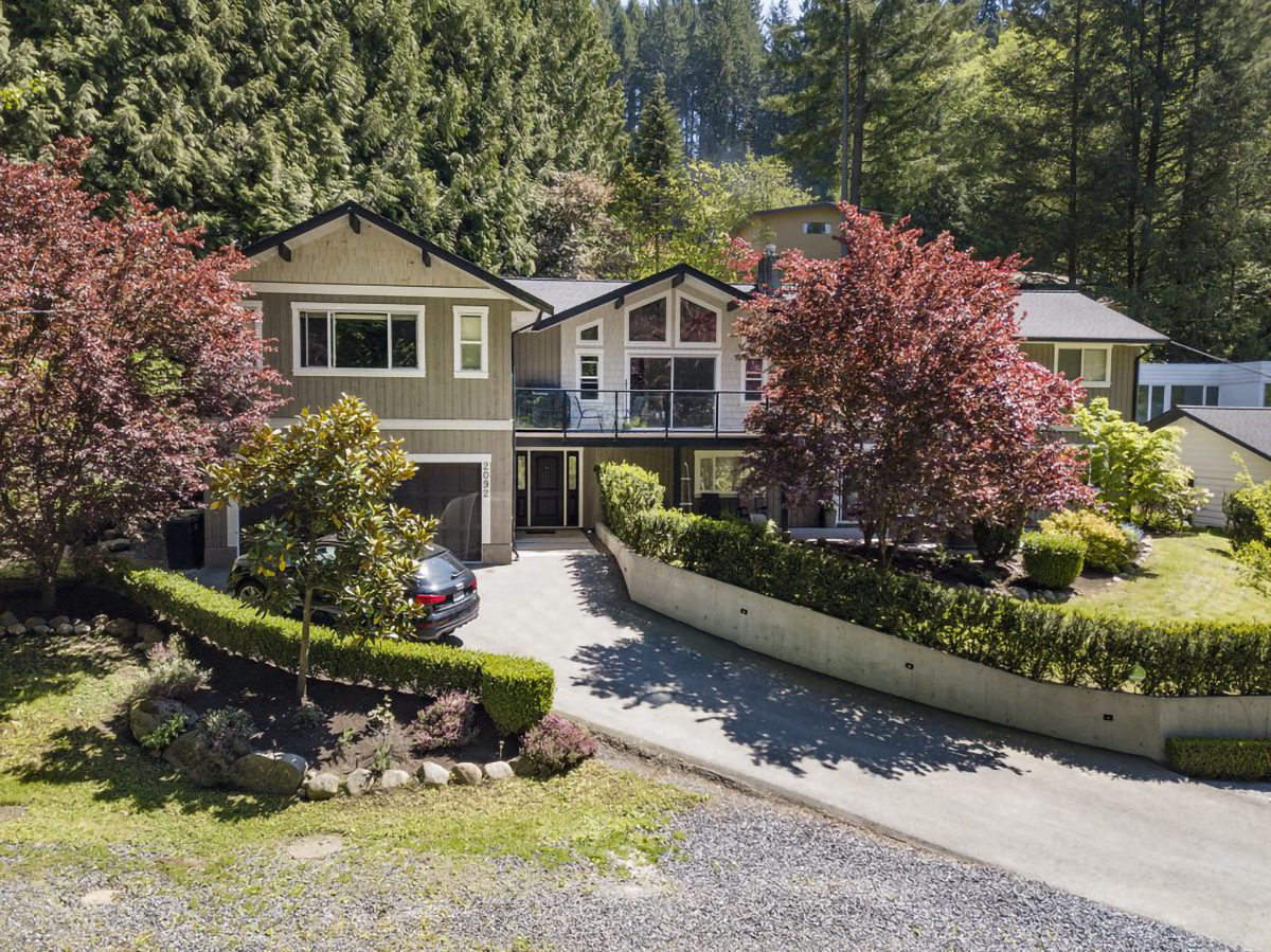 2092 Riverside Drive, North Vancouver