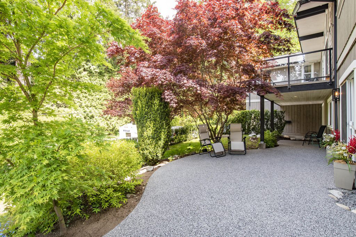2092 Riverside Drive, North Vancouver 6