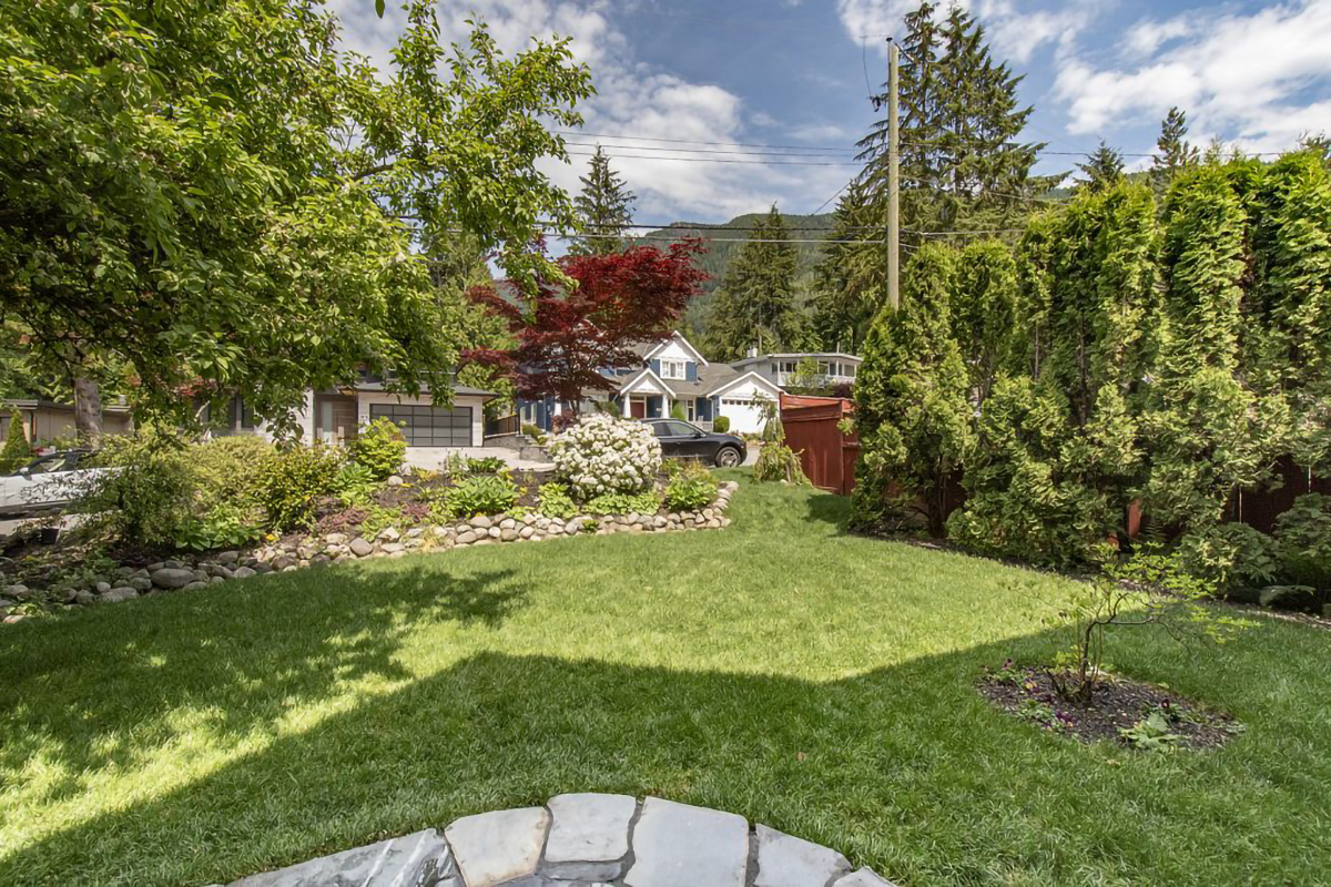 979 Prospect Ave, North Vancouver 8