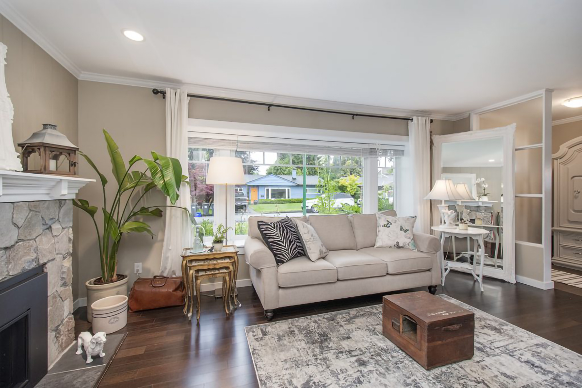 1240 Pinewood Crescent, North Vancouver 14