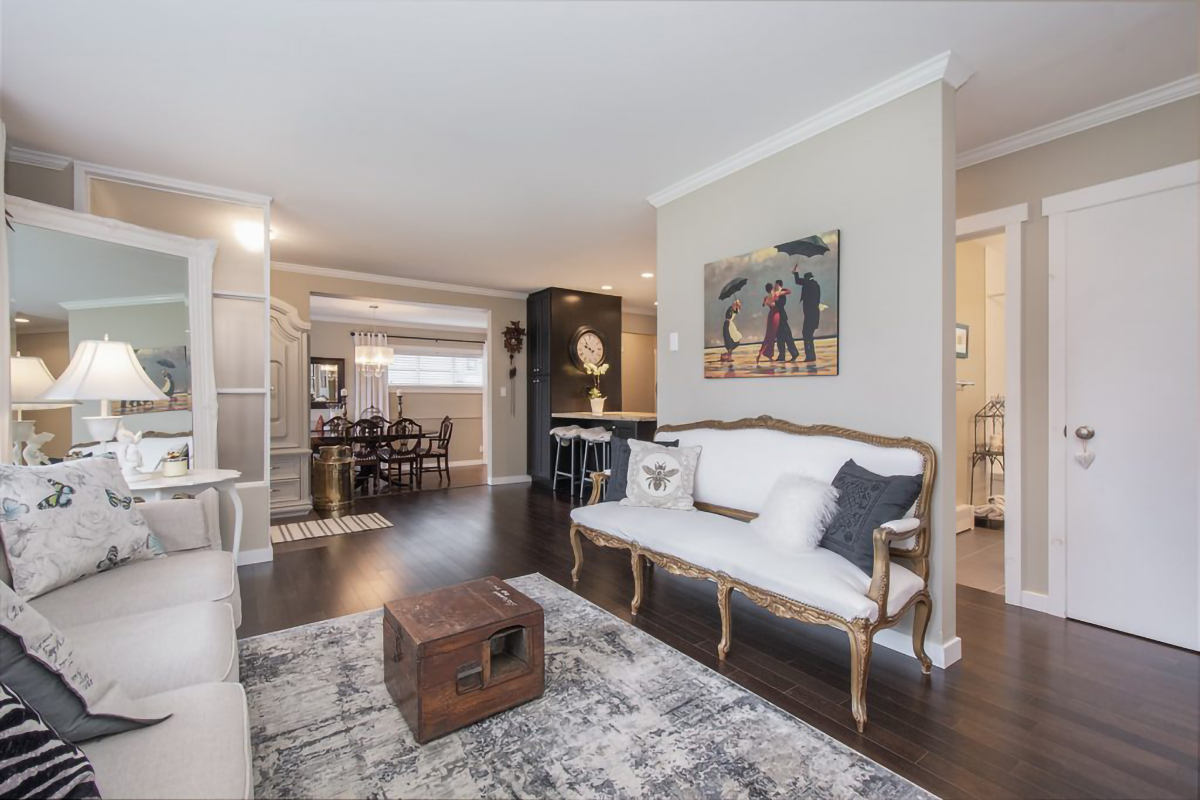 1240 Pinewood Crescent, North Vancouver 16