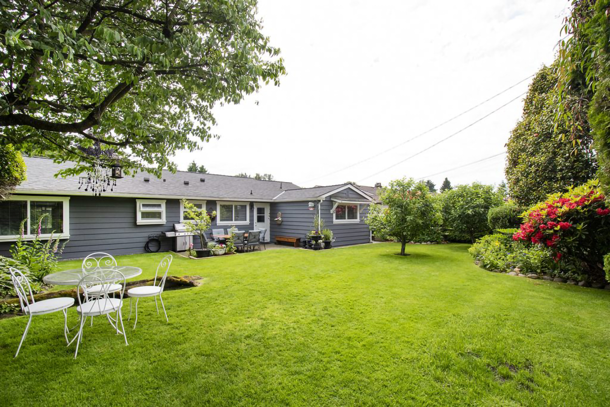 1240 Pinewood Crescent, North Vancouver 21