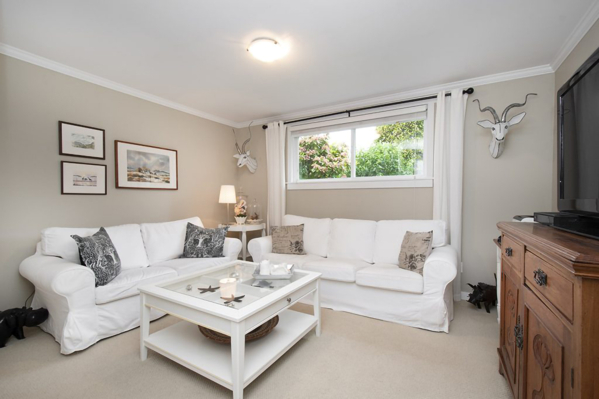 1240 Pinewood Crescent, North Vancouver 32