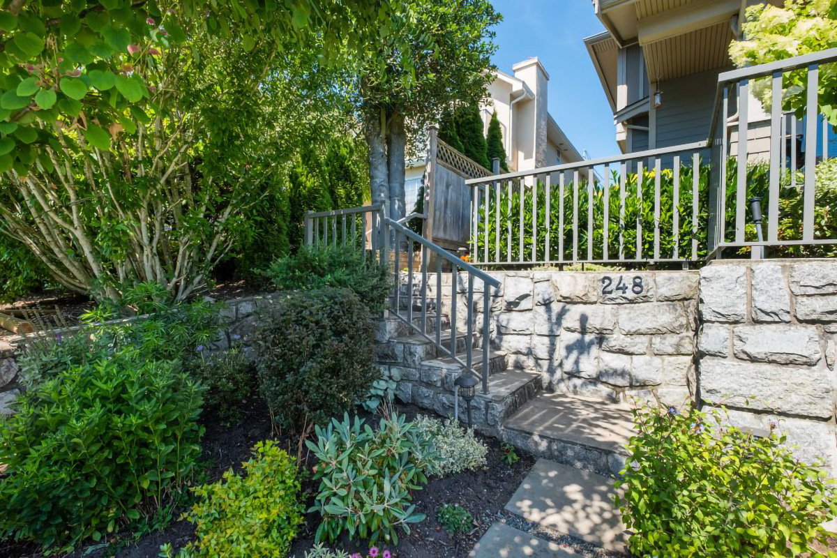 248 E 6th Street, North Vancouver 4