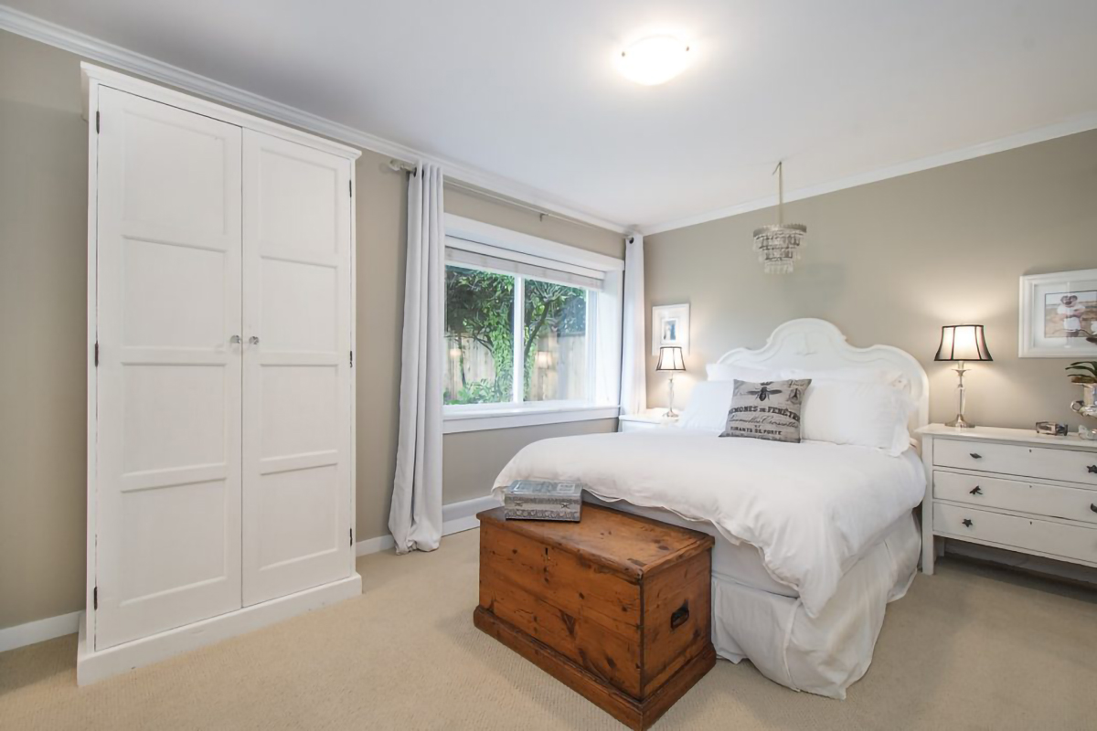 1240 Pinewood Crescent, North Vancouver 34