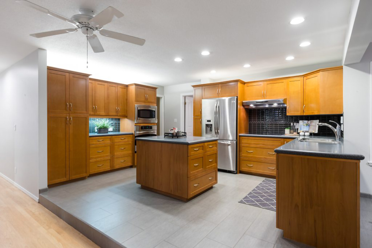 4275 St. Georges Ave, North Vancouver 24