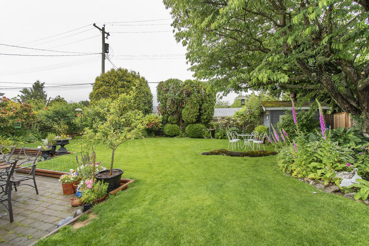 1240 Pinewood Crescent, North Vancouver 41