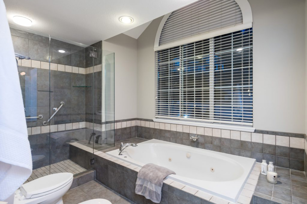 4275 St. Georges Ave, North Vancouver 30